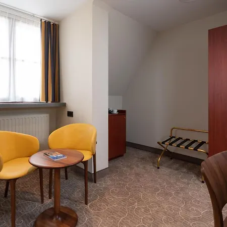 Hotel Rosenburg 4*