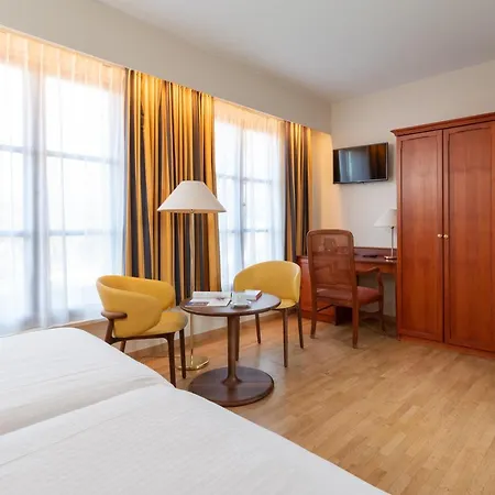 Szálloda Rosenburg 4*